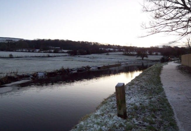 Frosty morning on the Leeds and Liverpool canal near Crossflatts