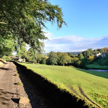 Towards Ravenroyd Riding Centre