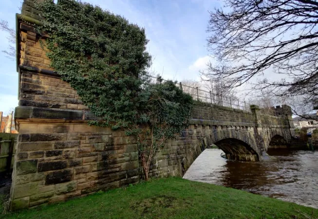 A castle over the River Aire? No, this is the Nidd Aqueduct for Yorkshire Water